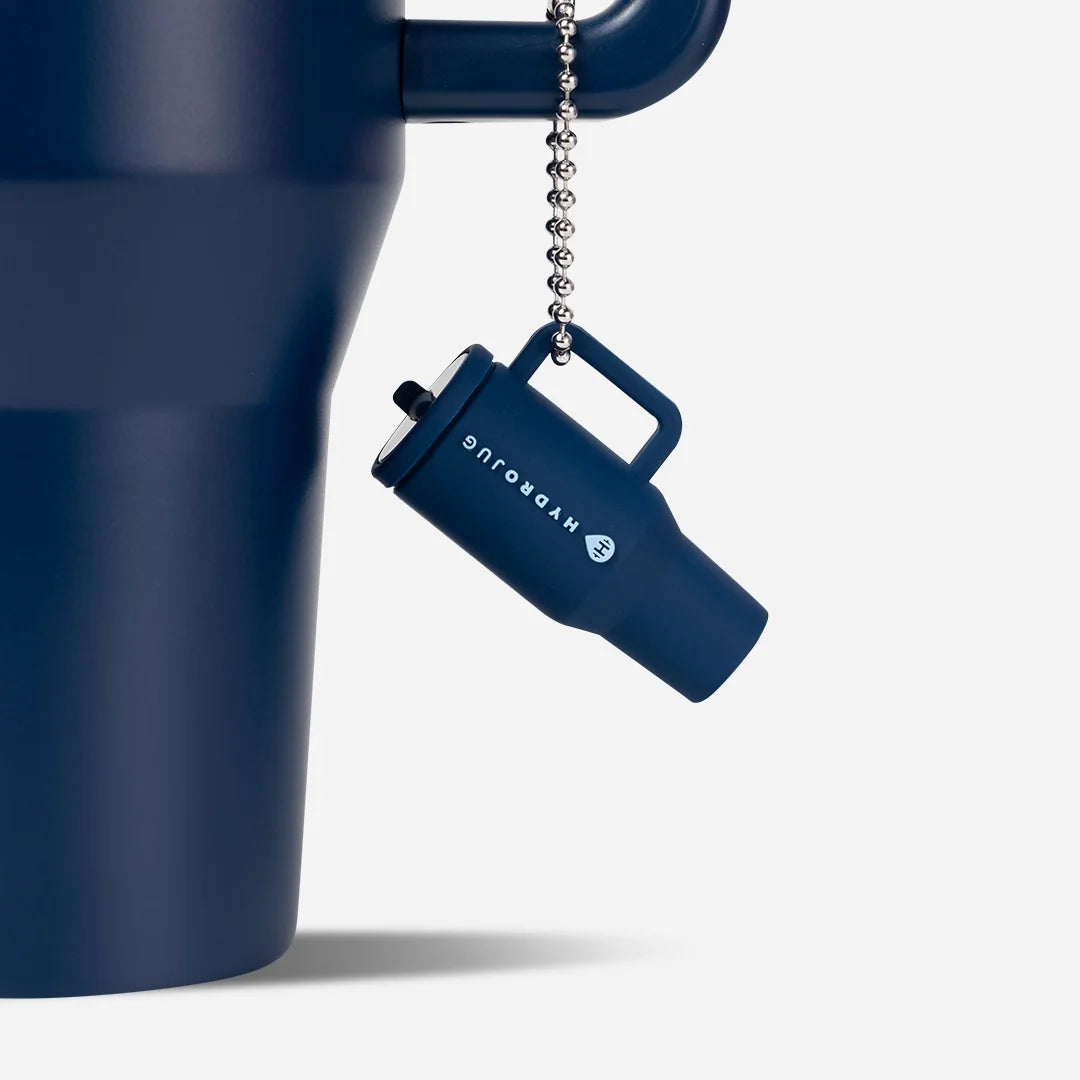 traveler-keychain-d4 Web-TravelerKeychainPhotos-Navy2.webp